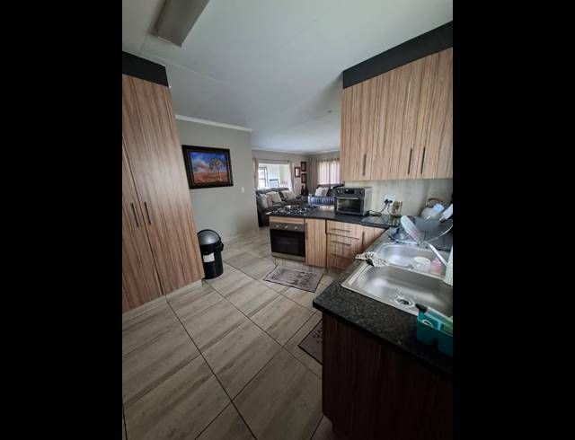 3 BEDROOM HOUSE FOR SALE IN SUNAIR PARK